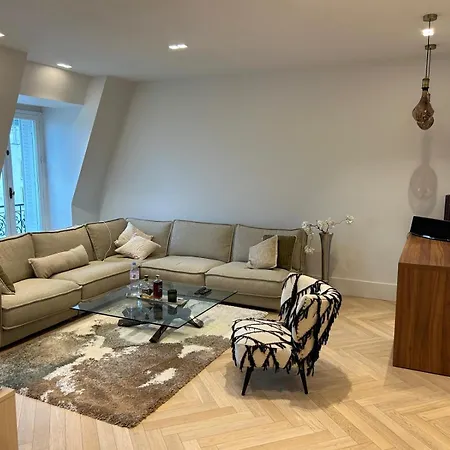 Appartamento Luxueux Metro George V - Hermes - Champs-elysees - Arc De Triomphe *